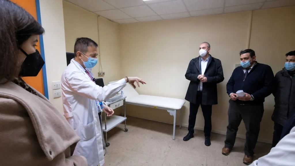 Δωρεά καρδιολογικού υπερηχογράφου από τον Δήμο Ελασσόνας στο Γενικό Νοσοκομείο Λάρισας